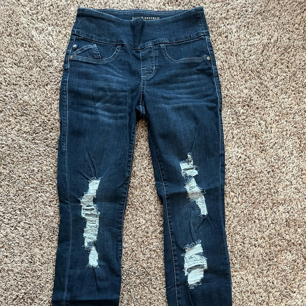 Rock and Republic Jeans. Size 6.